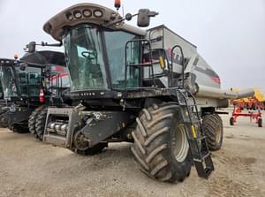 2011 Gleaner S77 Image