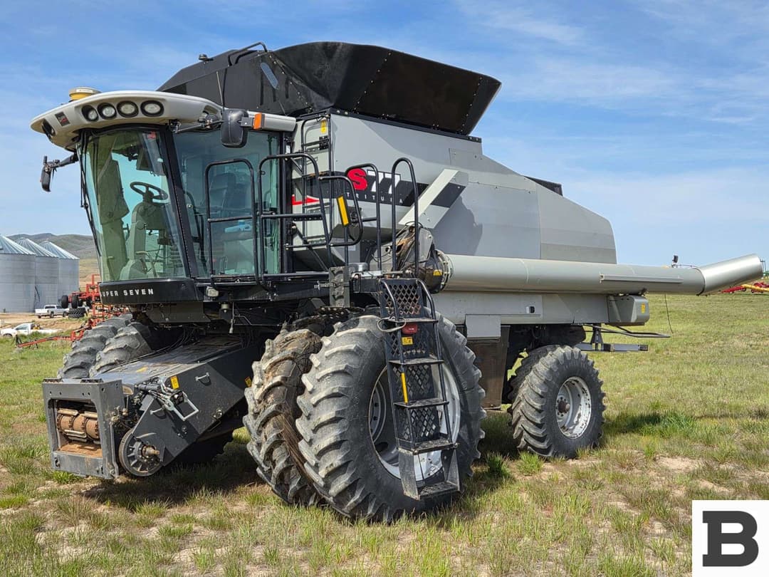 Image of Gleaner S77 Primary image