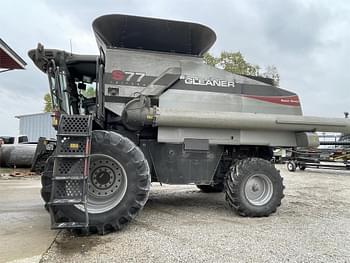 2011 Gleaner S77 Equipment Image0