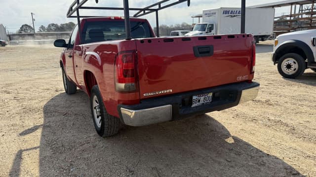 Image of GMC Sierra equipment image 4