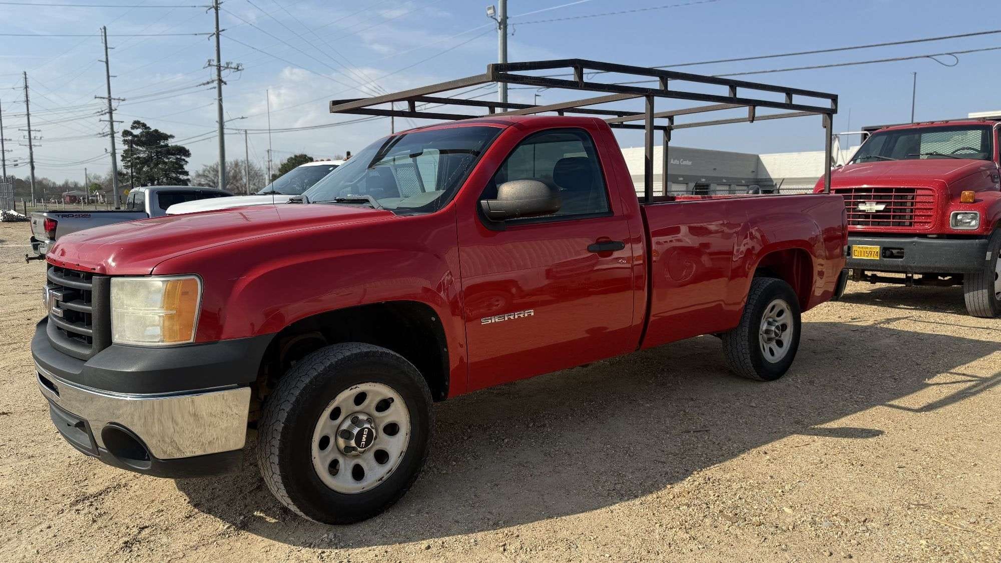 2011 GMC Sierra Equipment Image0