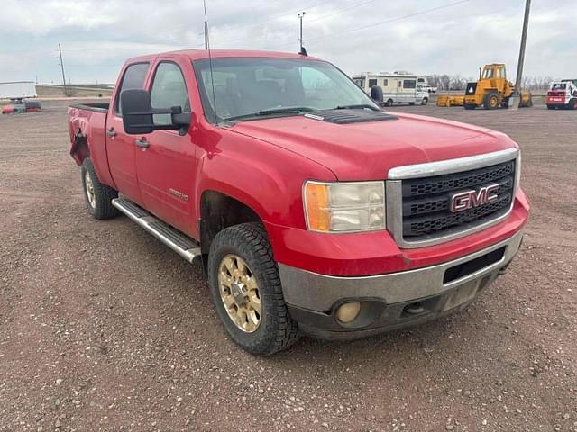 Image of GMC 2500HD equipment image 1