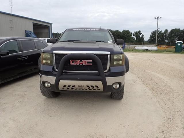 Image of GMC 2500HD equipment image 1