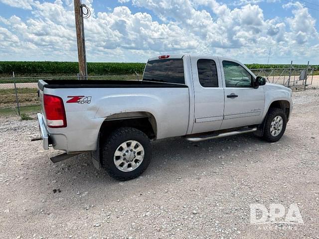 Image of GMC 2500 equipment image 3