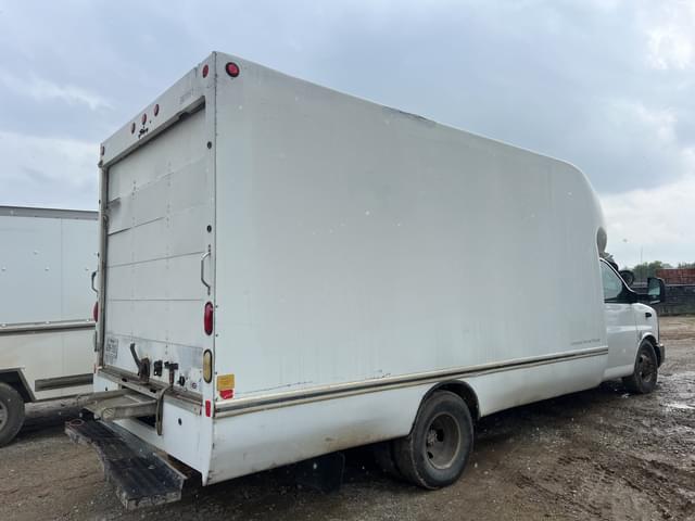 Image of GMC 3500 equipment image 3