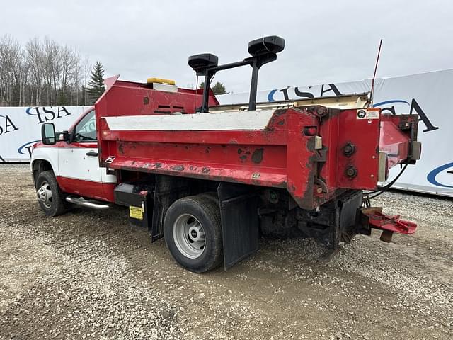 Image of GMC 3500 equipment image 2
