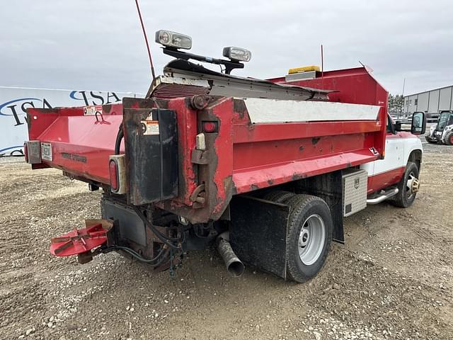 Image of GMC 3500 equipment image 4