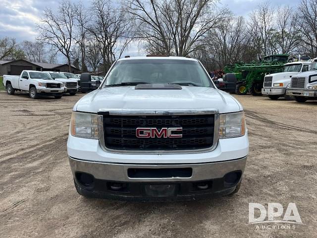 Image of GMC 3500HD equipment image 3