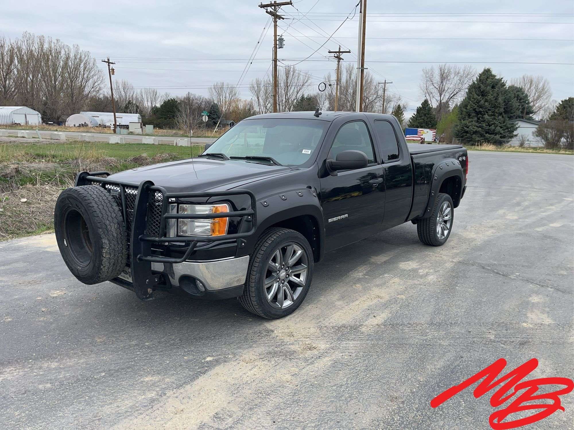 2011 GMC 1500 Equipment Image0