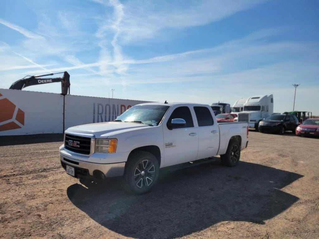2011 GMC 1500 Equipment Image0