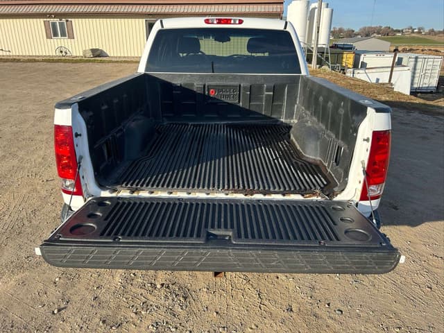 Image of GMC 1500 equipment image 4