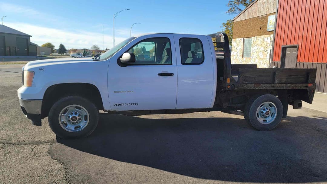 Image of GMC 2500HD Primary image