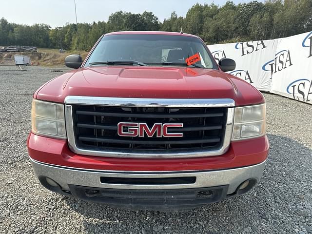 Image of GMC Sierra equipment image 4