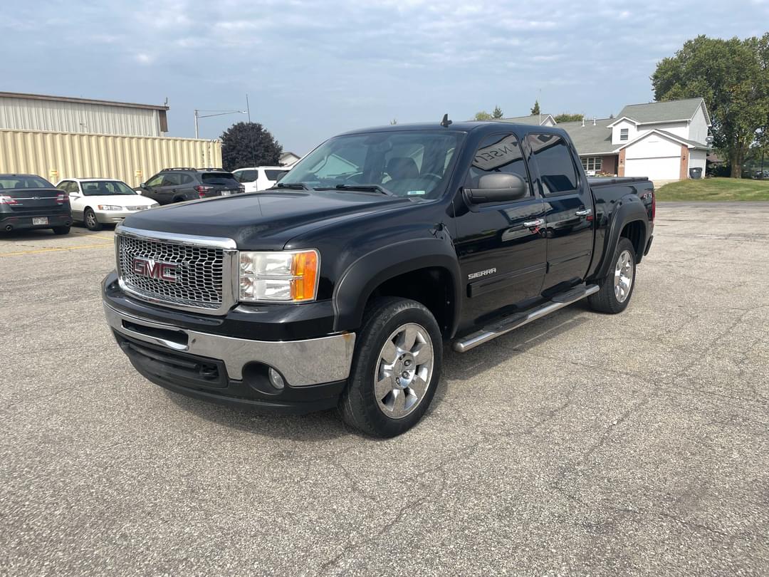 Image of GMC Sierra Primary image