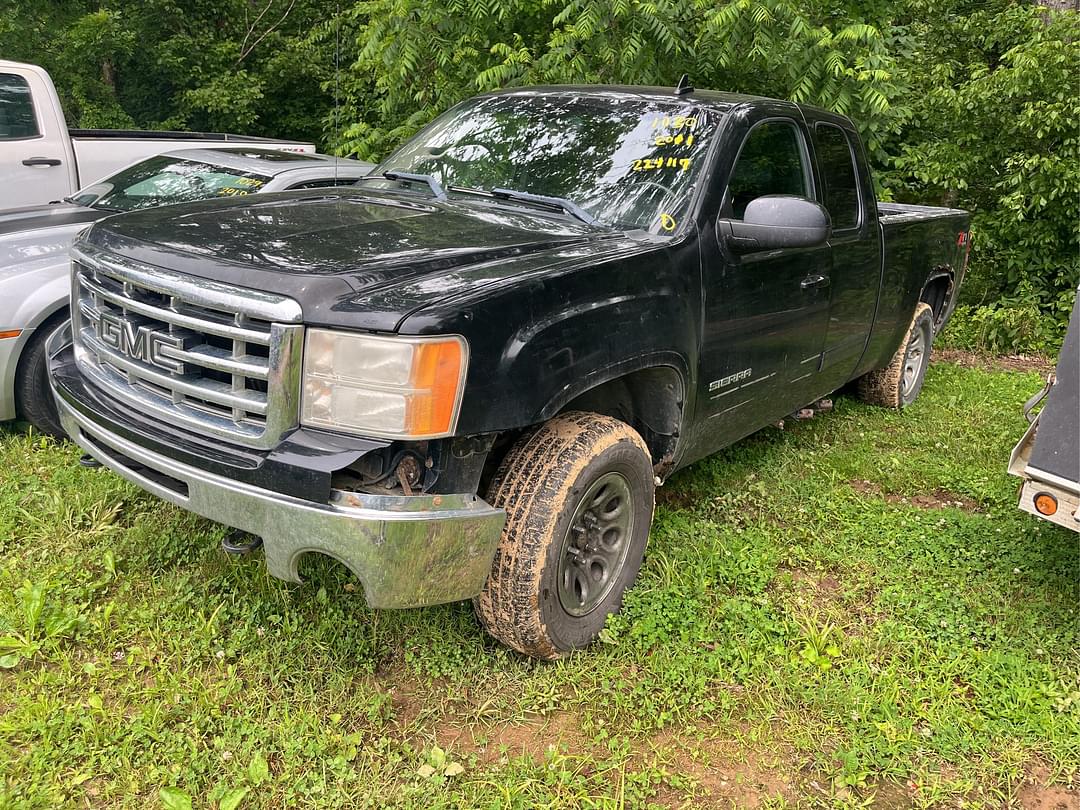 Image of GMC Sierra Primary image