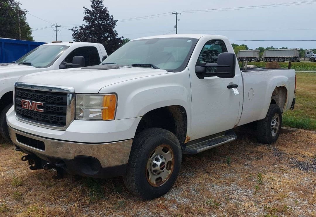 Image of GMC Sierra Primary image