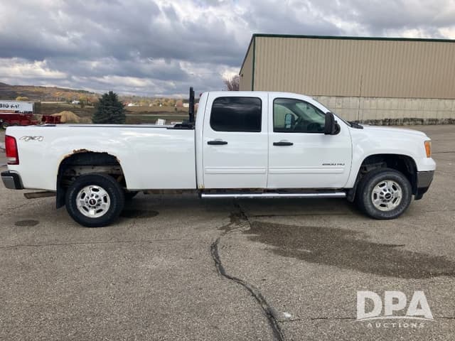 Image of GMC 2500HD equipment image 1