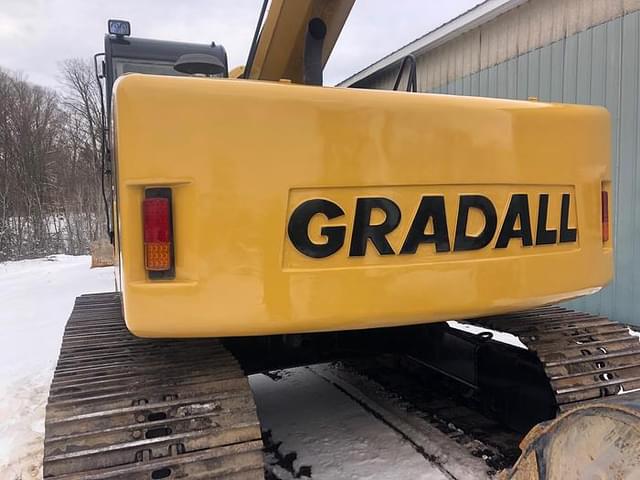 Image of Gradall XL4200-III equipment image 3