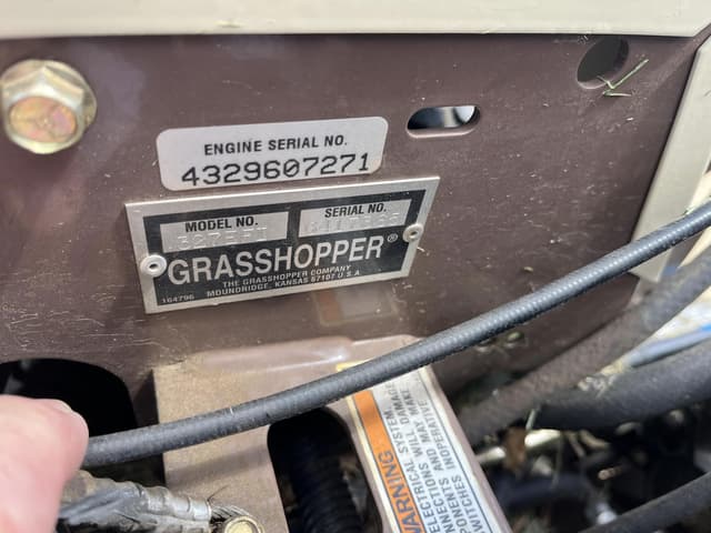Image of Grasshopper 327K equipment image 4