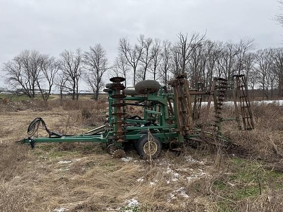 Image of Great Plains 2400TC equipment image 3