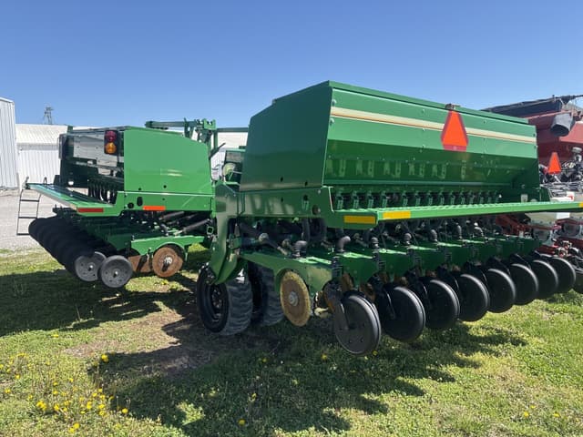 Image of Great Plains 3S-3000HD-4875 equipment image 4