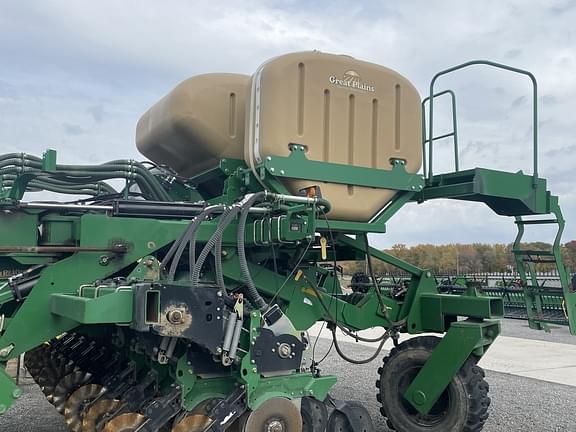 Image of Great Plains YP4010HP equipment image 3