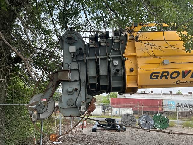 Image of Grove RT890E equipment image 3