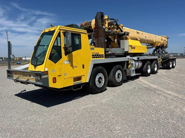 Image of Grove TMS900E equipment image 2