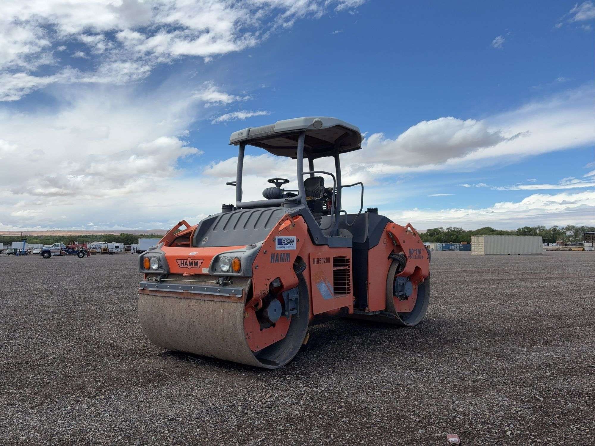 2011 Hamm HD+110 Equipment Image0