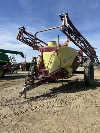 2011 Hardi Navigator 4000 Equipment Image0