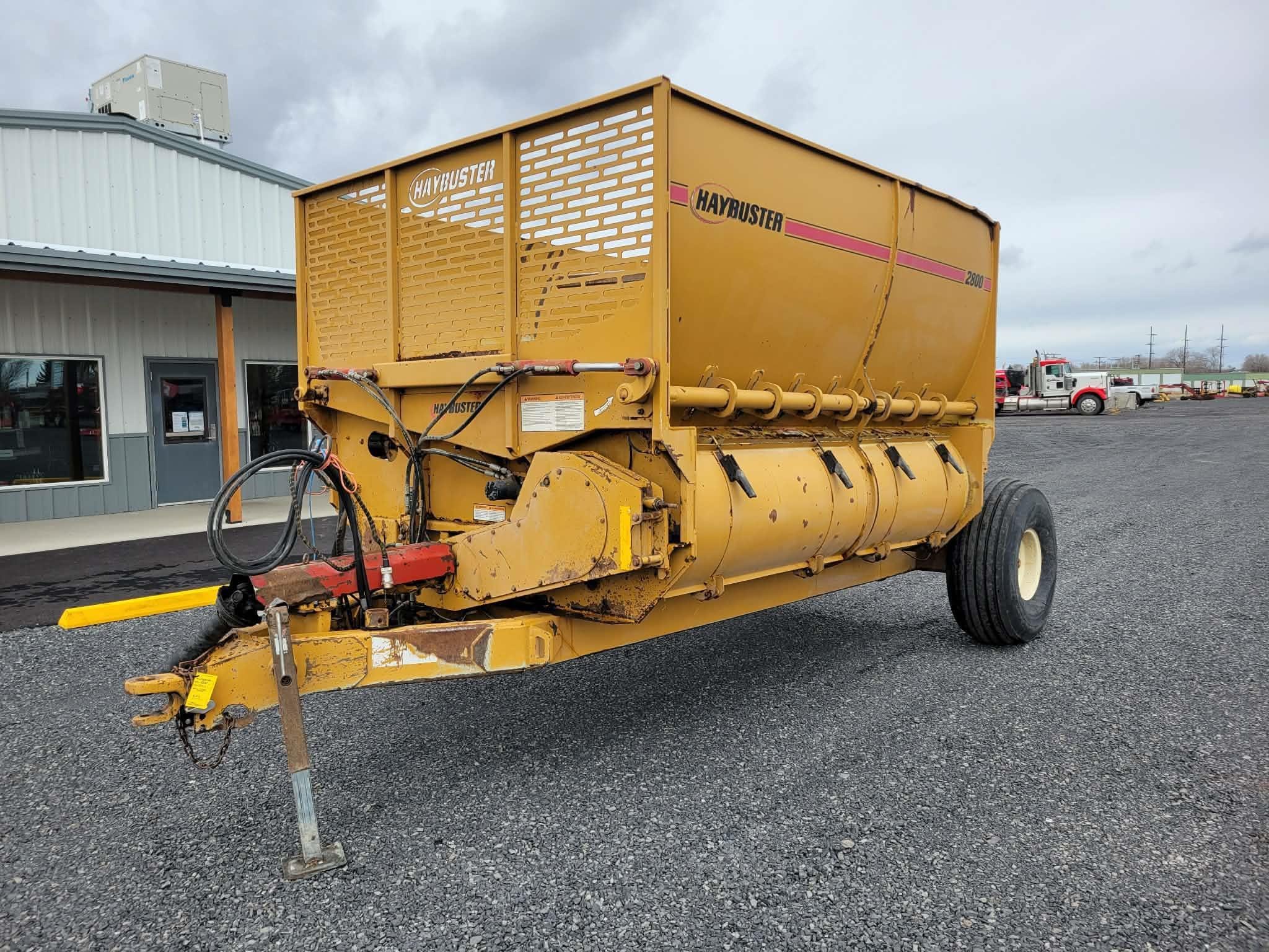 2011 Haybuster 2800 Equipment Image0