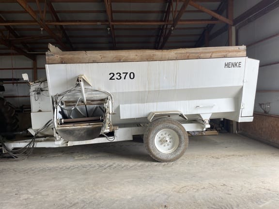 2011 Henke 2370 Equipment Image0