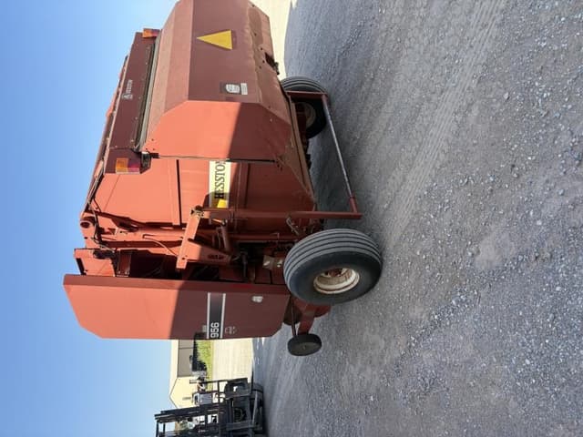 Image of Hesston 956A equipment image 4