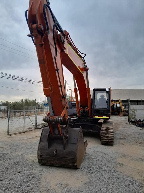 Image of Hitachi ZX350LC equipment image 2