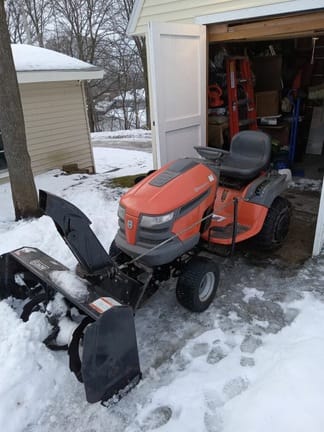 2011 Husqvarna LGT2654 Equipment Image0