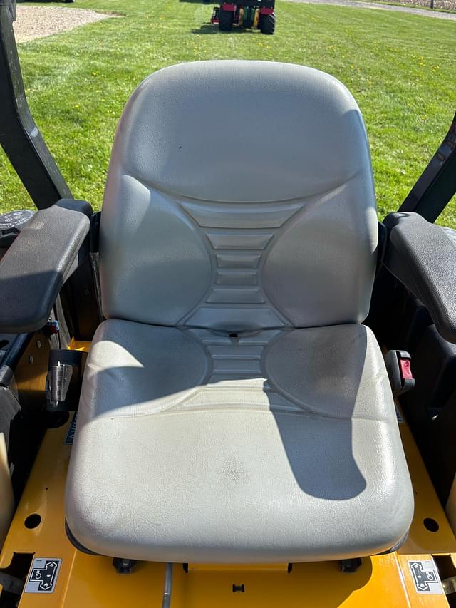 Image of Hustler FasTrak Super Duty equipment image 4