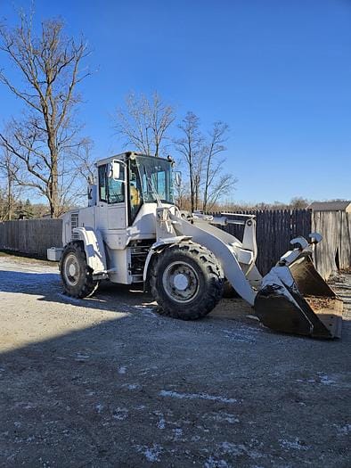 2011 Hyundai HL730-9A Equipment Image0