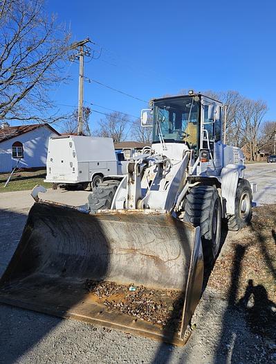 Image of Hyundai HL730-9A equipment image 3