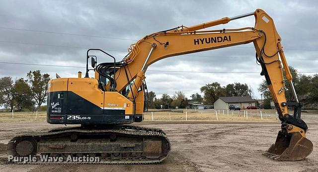 Image of Hyundai ROBEX 235 LCR-9A equipment image 3