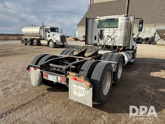 Image of International ProStar Premium equipment image 4