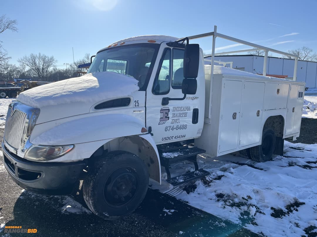 Image of International 4100 Primary image