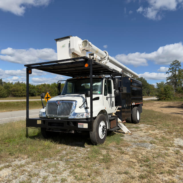Image of International 4300 equipment image 2