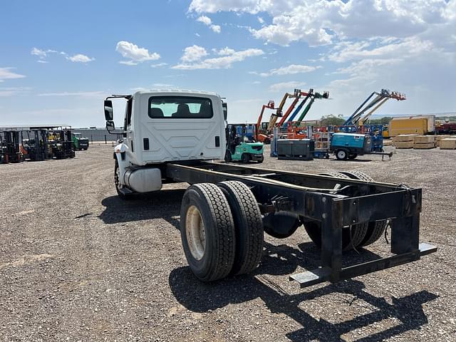 Image of International 4300 equipment image 1