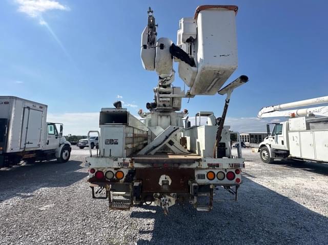 Image of International Workstar 7300 equipment image 4
