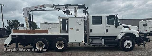 Image of International 7400 equipment image 3