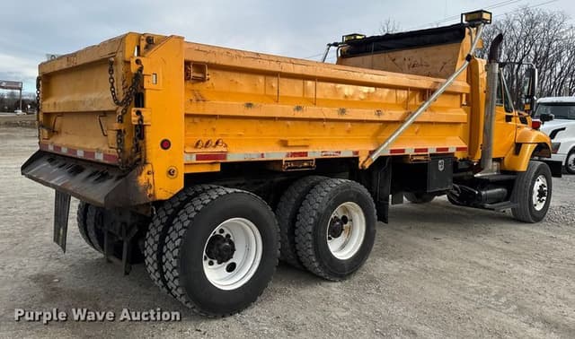 Image of International 7500 equipment image 4