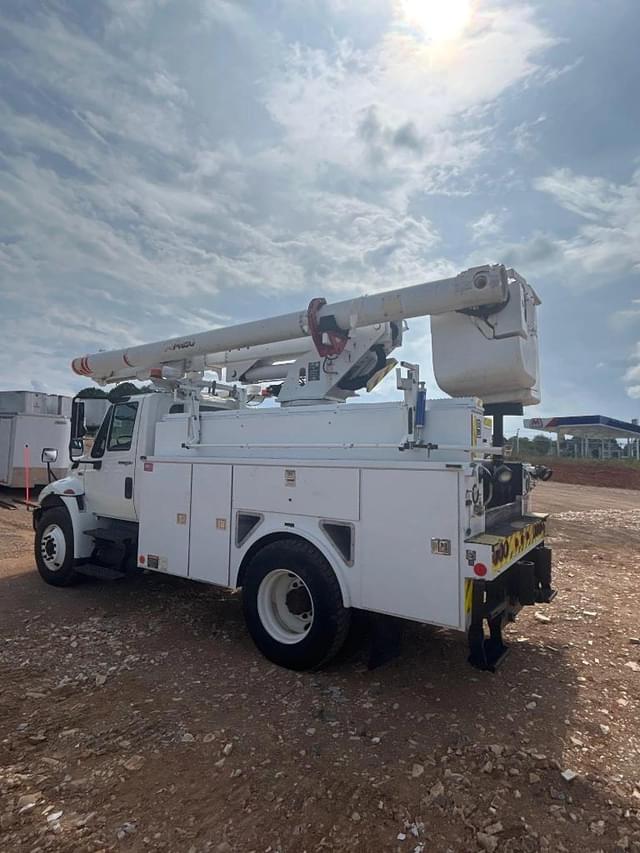 Image of International Durastar 4300 equipment image 3