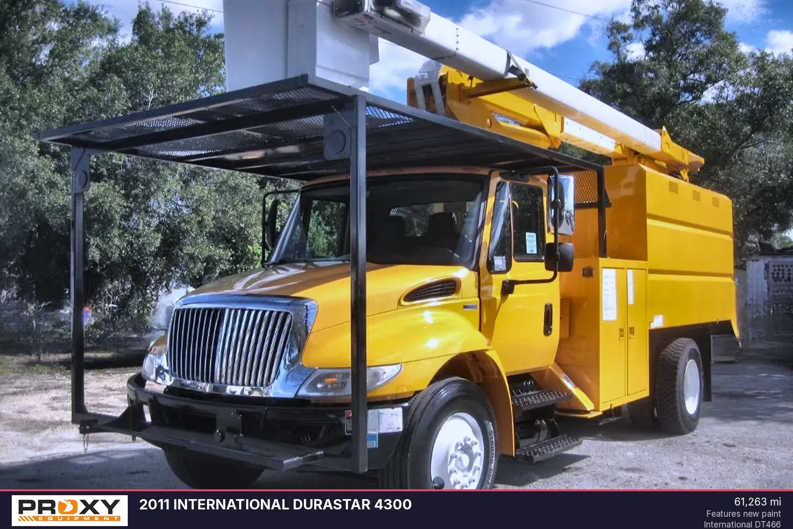 2011 International Durastar 4300 Equipment Image0