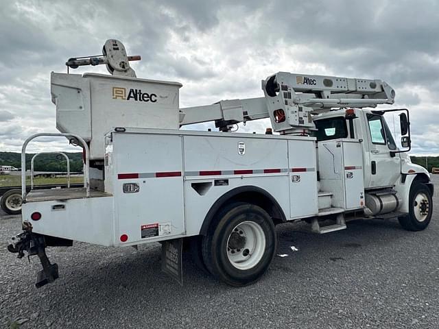 Image of International Durastar 4300 equipment image 2