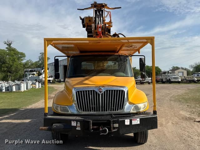 Image of International Durastar 4300 equipment image 1